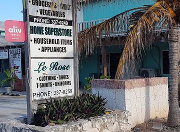the-bahamas/rum-cay/shop/sunflower-shops