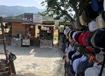 georgia/mtskheta-mtianeti/shop/souvenirs-at-jvari-monastery