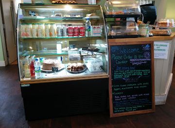 united-kingdom/the-broads/shop/a-piece-of-cake