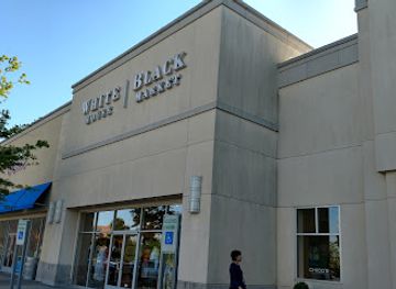 arkansas/little-rock/shop/white-house-black-market