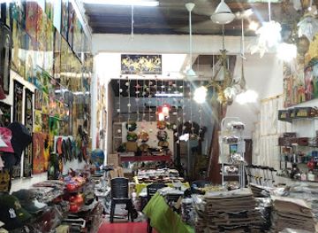 malaysia/george-town/armenian-street/shop/penang-gift-shop-keychain-magnet-bag