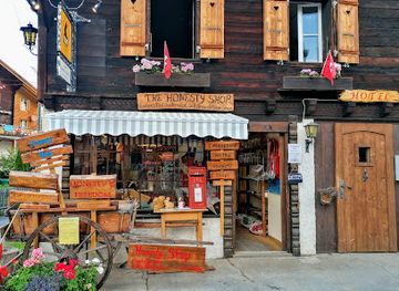 switzerland/lauterbrunnen-valley/shop/the-honesty-shop