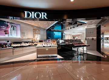 united-arab-emirates/abu-dhabi/corniche/shop/dior-fragrance-beauty-boutique