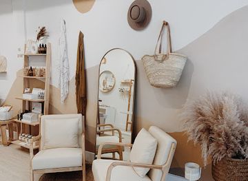 michigan/st-joseph/shop/a-little-collective