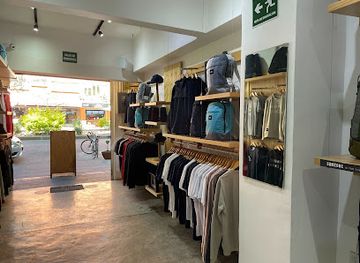 mexico/western-mexico/shop/someone-somewhere-condesa