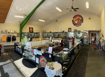 maine/androscoggin-county/shop/strawberry-fields-apothecary