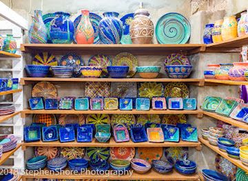 barbados/saint-thomas/shop/earthworks-pottery