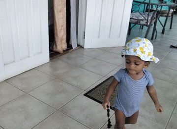 saint-vincent-and-the-grenadines/la-soufriere/shop/sheridon-shop