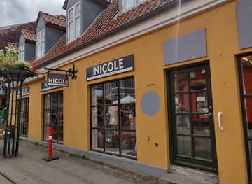 denmark/mon/shop/nicolegarn