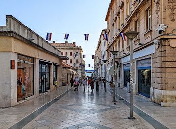 croatia/split/shop/brodomerkur-marmont