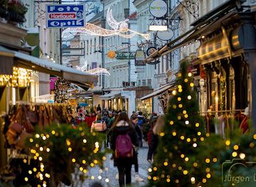 austria/wachau-valley/shop/aust-fashion-krems