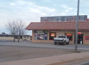 arizona/winslow/shop/gate-store