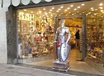 spain/toledo/shop/abracadabra-tienda-de-minerales-y-plata