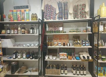 haiti/lac-azuei/shop/lakou-lakay-boutique