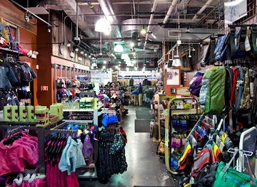 illinois/evanston/shop/gearhead-outfitters-evanston-outdoor-gear-and-apparel-store