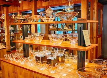 vermont/quechee-gorge/shop/simon-pearce