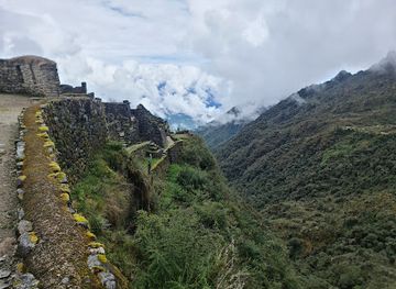 peru/inca-trail/shop/sayacmarca