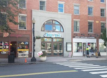 connecticut/bridgeport/shop/bishop-arcade