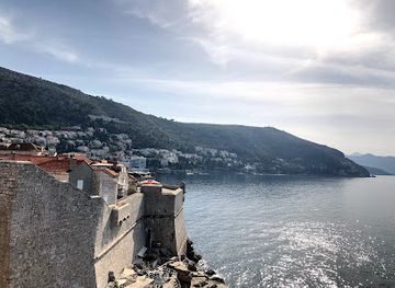 croatia/dubrovnik-riviera/shop/stradun-dubrovnik