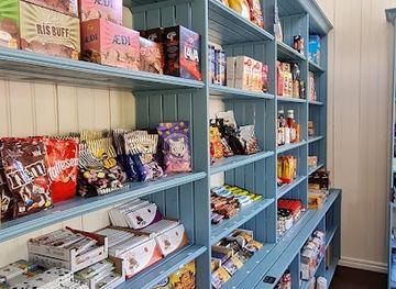 iceland/dynjandi-waterfall/shop/suoureyri-buo