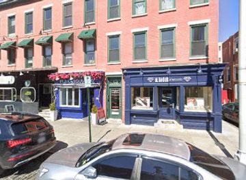 new-jersey/hoboken/shop/the-armoire