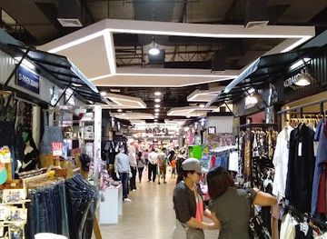 thailand/tenasserim-hills/shop/robinson-lifestyle-mae-sot