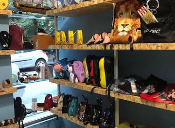 albania/tirana-plain/shop/kalamendja-gift-shop