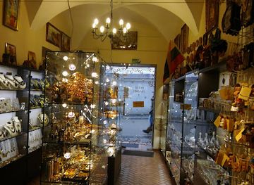 lithuania/vilnius/shop/suovenir-shop-gates-of-dawn-17