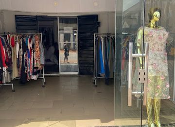 nigeria/benin-kingdom/shop/thrift-store-benin
