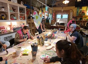 indiana/south-bend/shop/chickadee-s-gift-shop