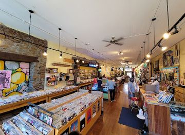 kansas/lawrence/shop/love-garden-sounds