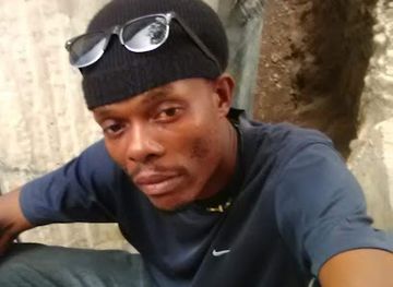 haiti/grand-anse/shop/papilouk-shop-ebenist