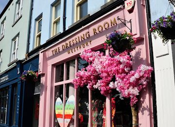 ireland/westport/shop/the-dressing-room-westport