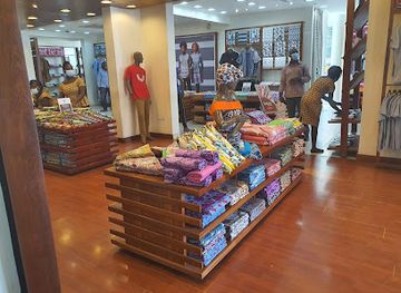 ghana/accra/labone/shop/woodin-boutique-osu