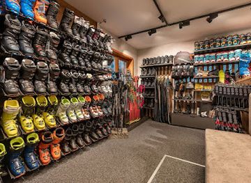 austria/kitzbuhel-alps/shop/element3-sportshop-skiverleih-kitzbuhel-20-bei-onlinebuchung