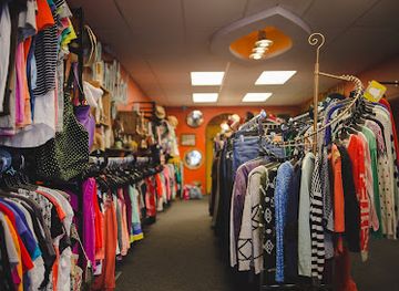 new-york/north-country/shop/thrifted