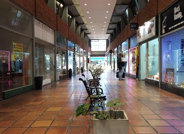 uruguay/maldonado/shop/galeria-paseo-real