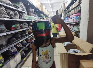 gabon/chaillu-massif/shop/china-square