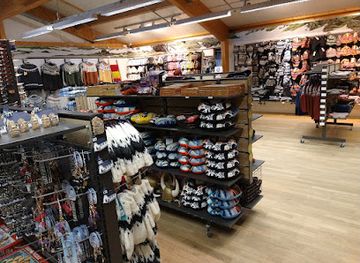 iceland/skaftafell/shop/icewear-vik-wool