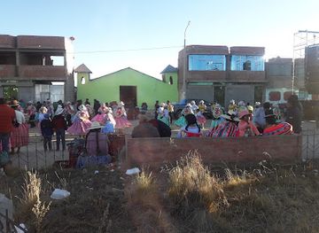 bolivia/lake-titicaca/shop/camicachi