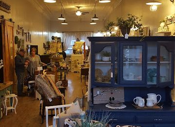 ohio/mansfield/shop/the-urban-barn-country-decor