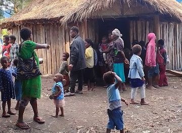 indonesia/highlands-papua/shop/14-trading-pepik