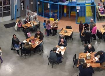 oregon/clackamas-county/shop/wippersnappers-kids-play-place