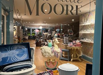 maine/camden/shop/a-little-moore