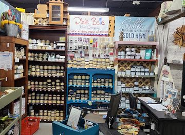 alabama/fairhope/shop/southern-antiques-and-accents