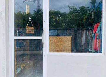 maldives/gaafu-alif-atoll/shop/vilona-clothing