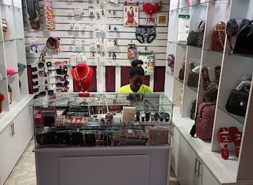 uganda/entebbe/shop/be-unique-collection