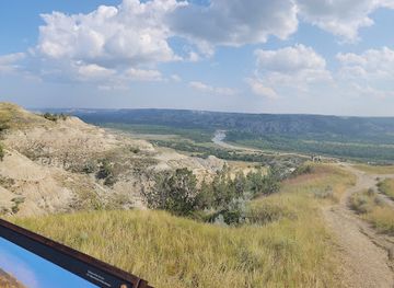 north-dakota/theodore-roosevelt-national-park/shop/river-bend-overlook-trail