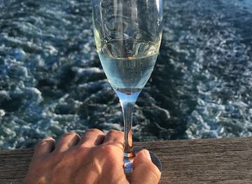 finland/nuuksio-national-park/shop/golden-door-oy