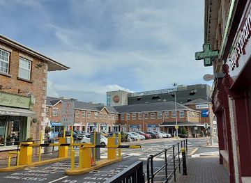 ireland/county-kildare/shop/newbridge-shopping-centre